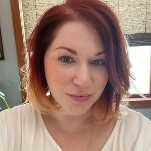 Meet your Posher, Jennilee